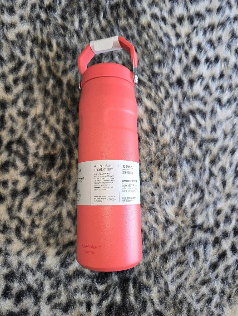 Stanley IceFlow Aerolight 24oz Water Bottle with Flip Top Hot Coral - Picture 2 of 4